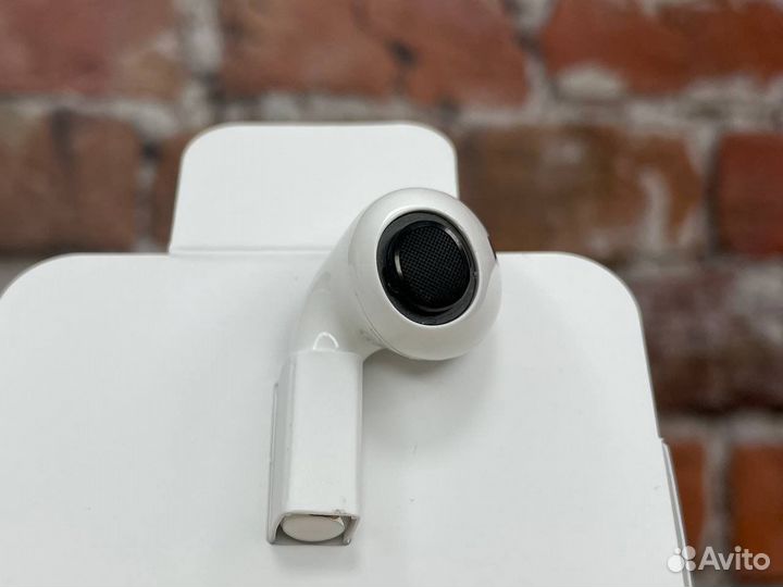 Правый наушник Airpods Pro Б/У (Оригинал)