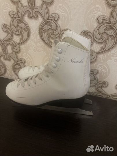 Коньки фигурные