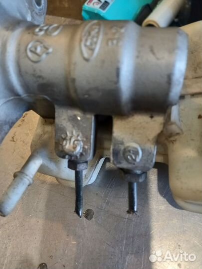 Главный тормозной цилиндр Ford fusion