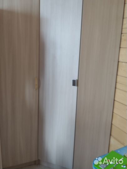 Шкаф угловой