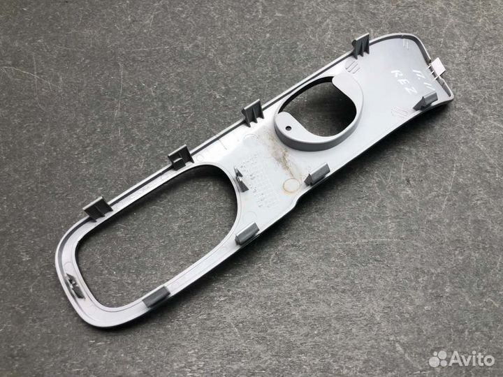 Накладка ручки двери передняя правая Chevrolet