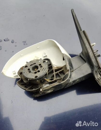 Левое боковое зеркало ssangyong actyon 2011 г