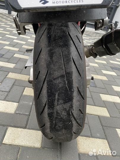 Yamaha YZF tunderace 1000R