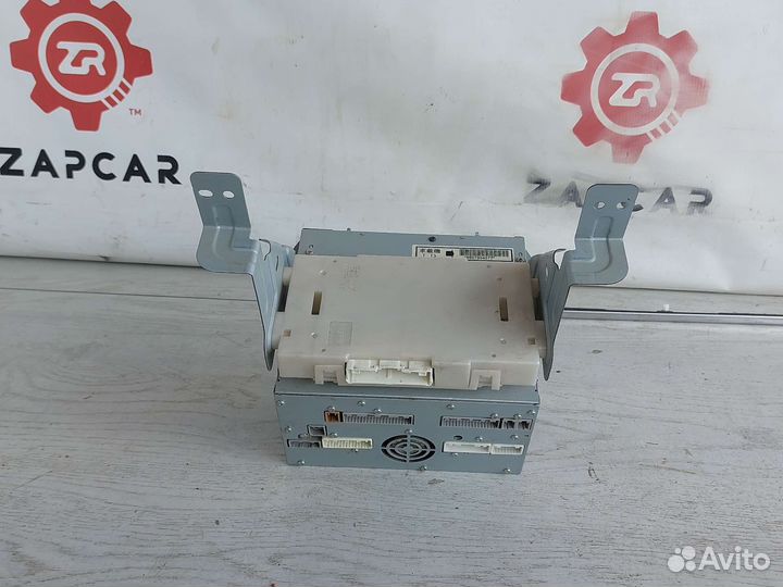 Nissan Patrol Y62 Магнитола