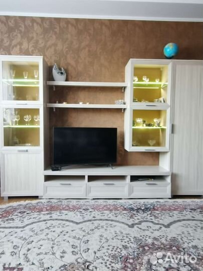 Стенка в гостиную