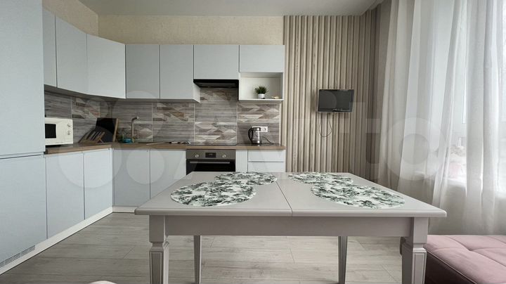 2-к. квартира, 50 м², 13/19 эт.