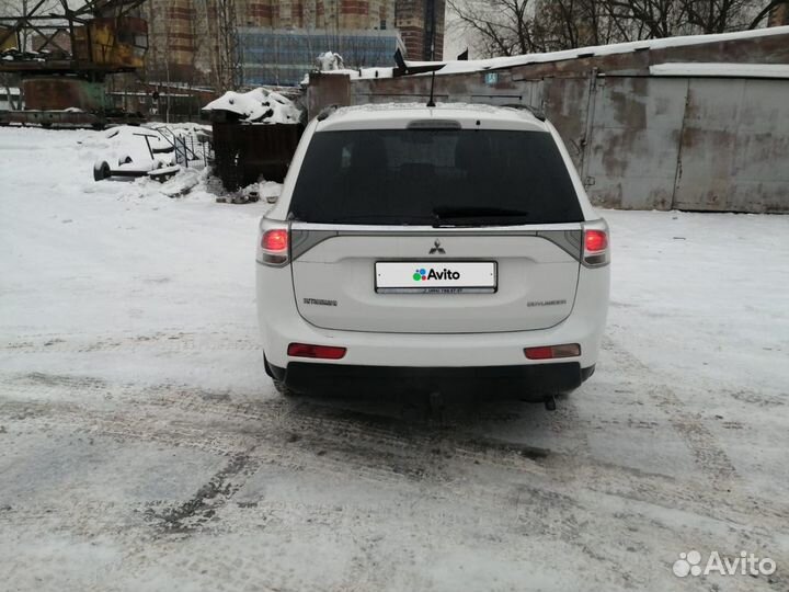 Mitsubishi Outlander 2.4 CVT, 2013, 275 000 км