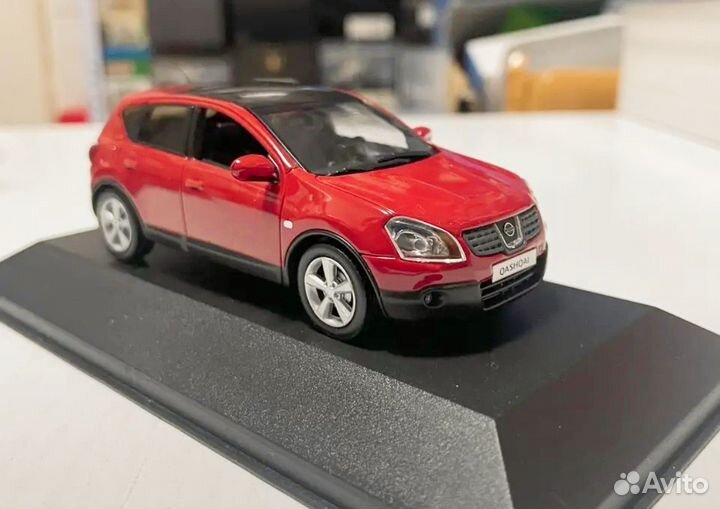 Модель nissan qashqai 2007 1:43