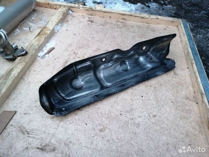 Тепловой экран коллектора B47 BMW X4 F26 X3 F25