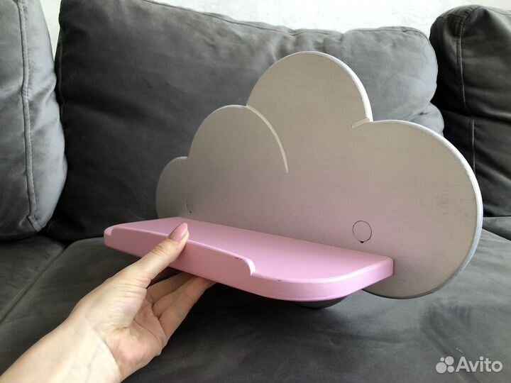 Полочки для комнаты принцессы. Цена за две