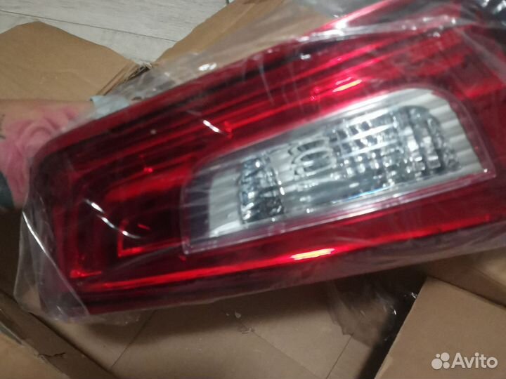 Фонарь задний правый asx