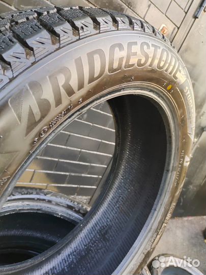 Bridgestone Blizzak DM-V3 235/55 R20 102T