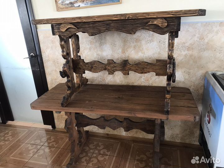 Стол деревянный