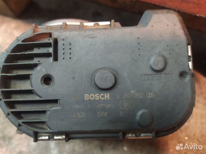 Дроссельная заслонка A4 B6 