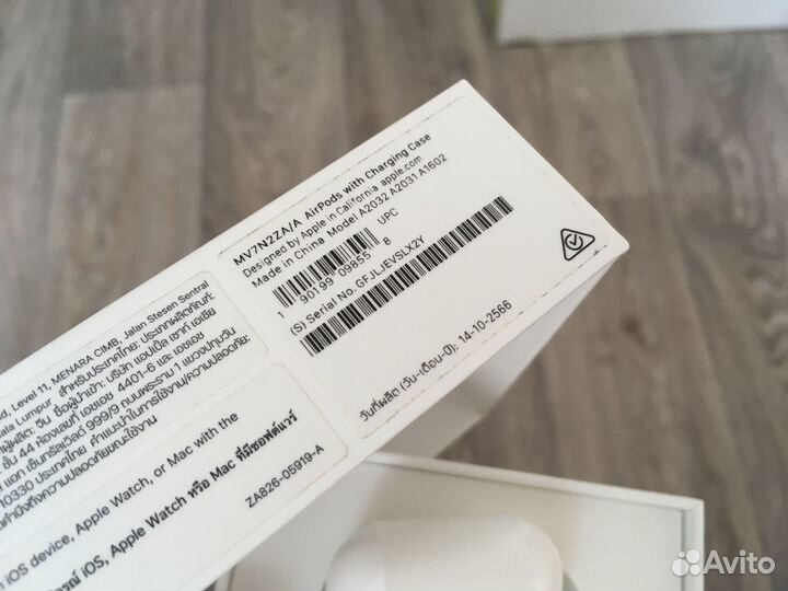 Кейс новый AirPods оригинал