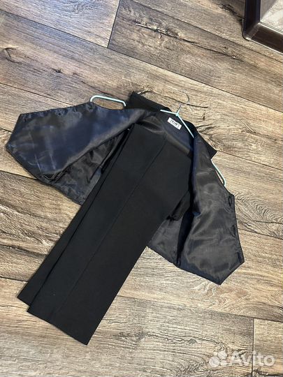 Костюм двойка 110р