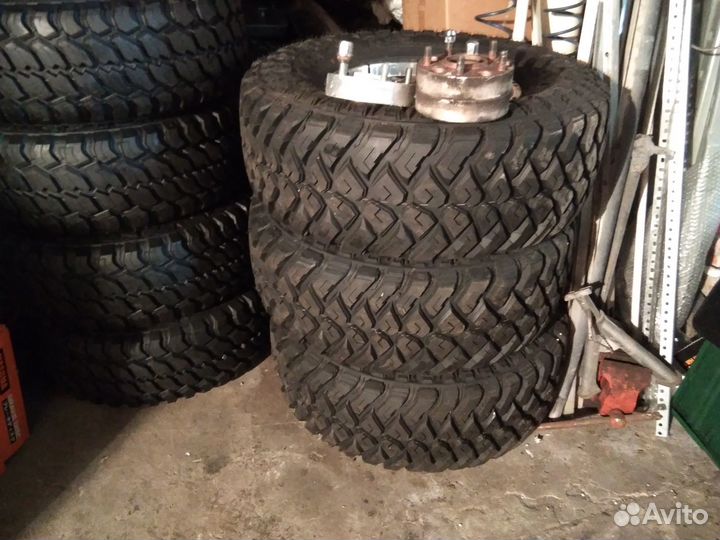 Maxxis razr 35/12,5/17