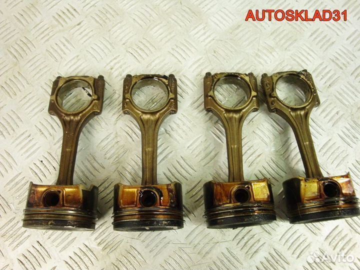 Поршни в сборе с шатунами Audi A4 B7 2.0 BUL tfsi