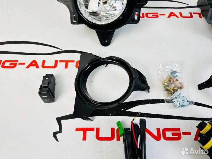 Противотуманные фары Toyota Hilux (AN 10 ) F2990