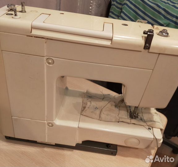 Швейная машина brother