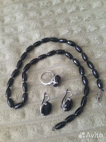 Серьги,кольцо,бусы