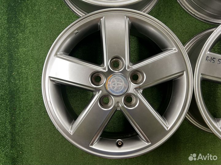R16 Toyota 5x114.3 6JJ ET+50 цо60,1мм Тёмное сереб