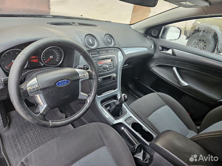 Ford Mondeo 2.0 МТ, 2011, 180 000 км