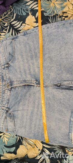 Джинсы прямые рваные hm