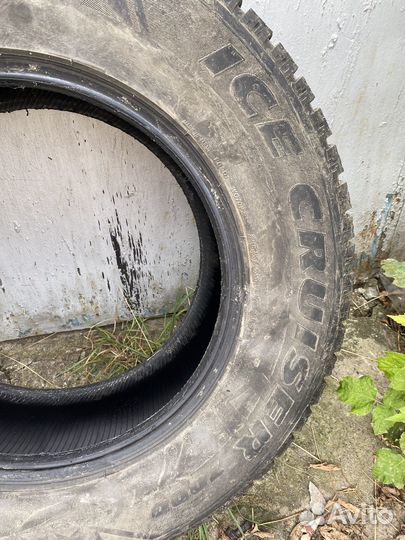 Bridgestone Ice Cruiser 7000 265/65 R17 116T