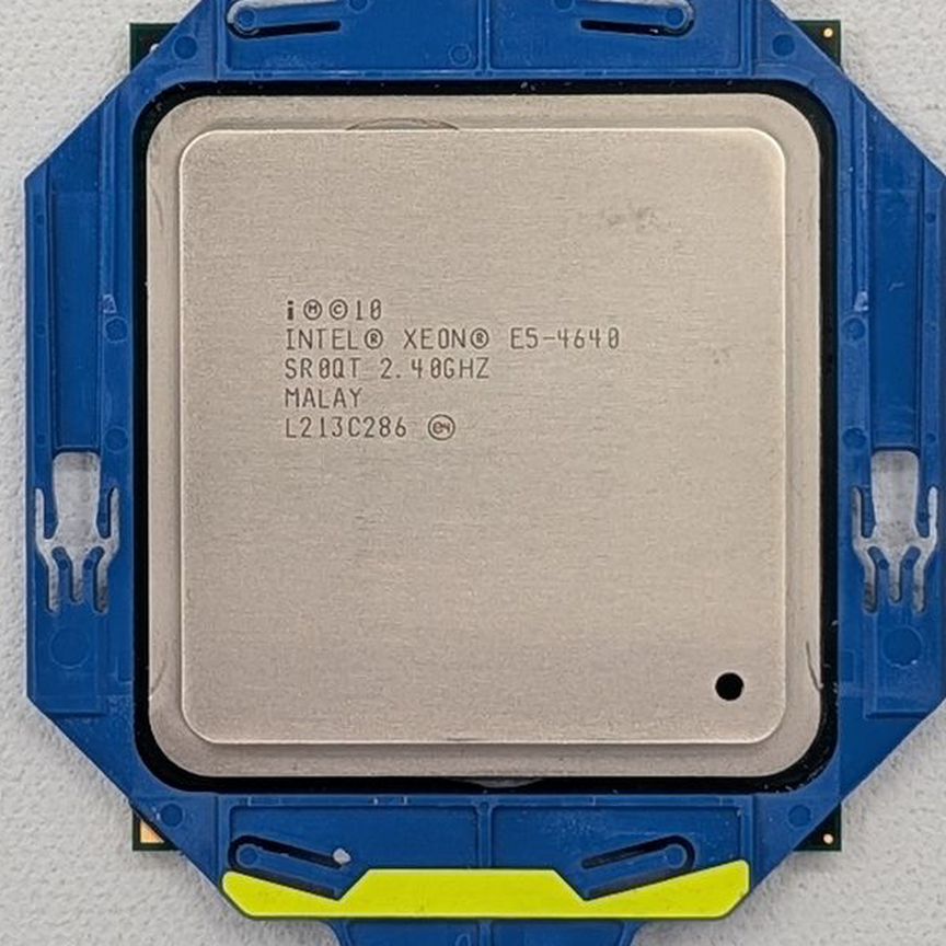 [SR0QT] Процессор Intel Xeon E5-4640 8 Cores, 2.4
