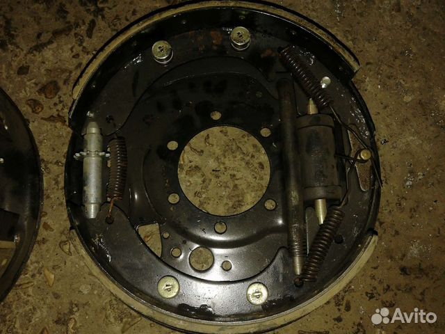 5301-3502010 Щит тормозной задн. 