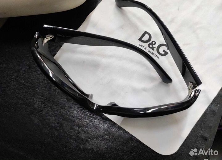 Солнцезащитные очки женские брендовые