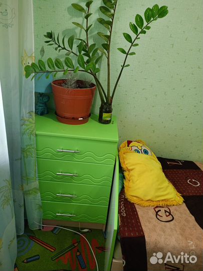 Продам уголок школьника