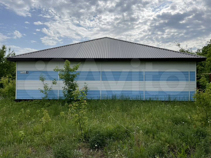 Здание 207 м² с земельным участком 48 соток