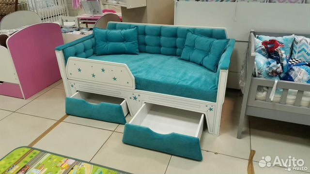 Кроватка обивка велюр