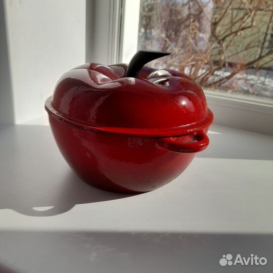 Чугунная кастрюля