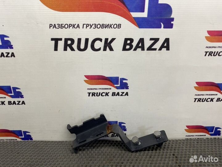 2630361 Кронштейн трубок подъема кабины