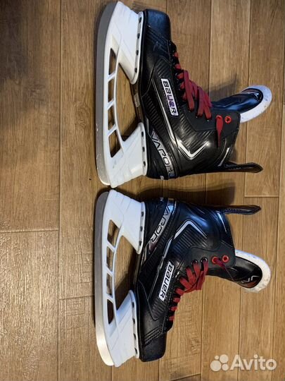 Хоккейные коньки bauer 3.5