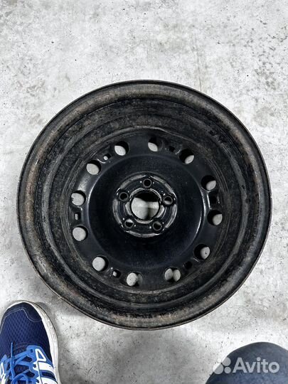 Диск wv polo skoda rapid 15