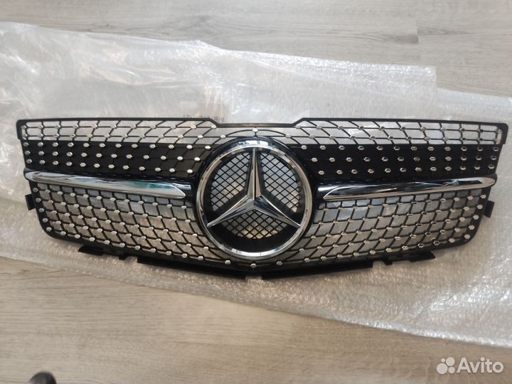 Решетка радиатора Мерседес GLK 220
