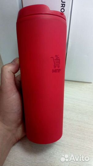 Термокружка 0,5 л. Пластик Красная Новая