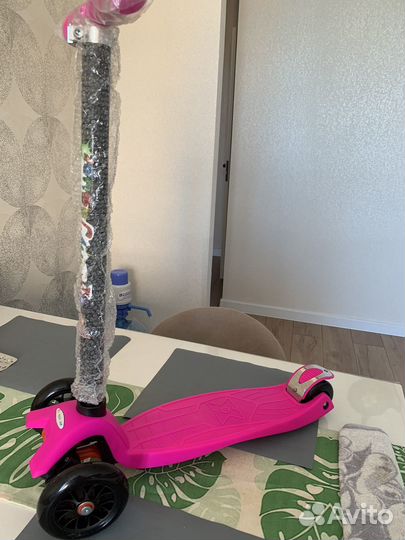 Самокат детский трехколесный новый