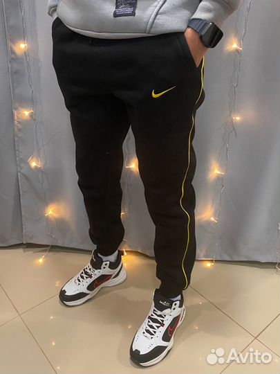 Теплые штаны Nike