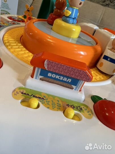 Развивающий стол Жирафики