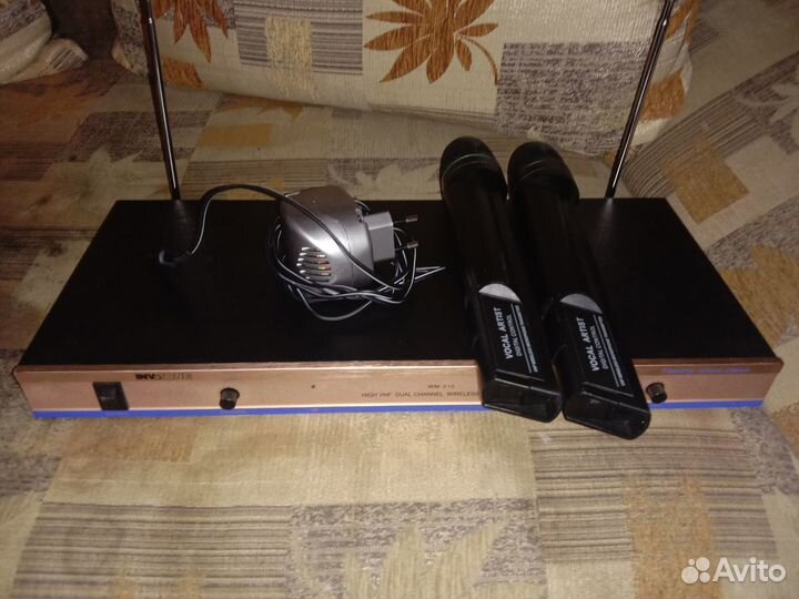 Invotone WM210 - Радиосистема VHF 220-270мГц