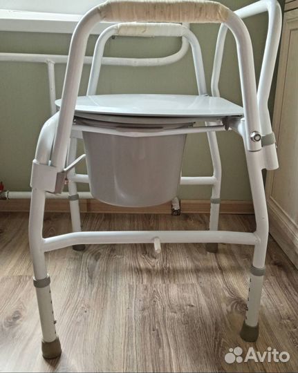 Санитарный стул туалет