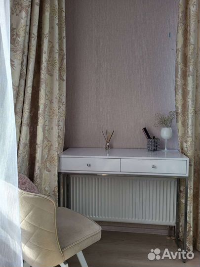 Консоль и тумба