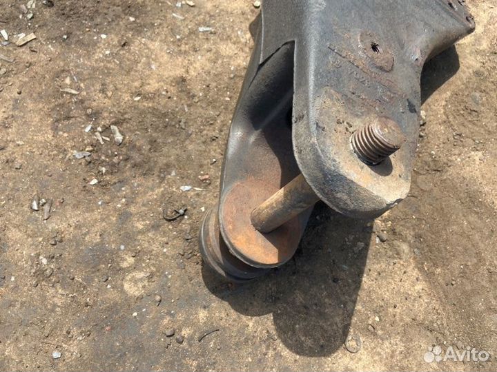 Крепление полурессоры. Scania P094Cb6X4Hz260