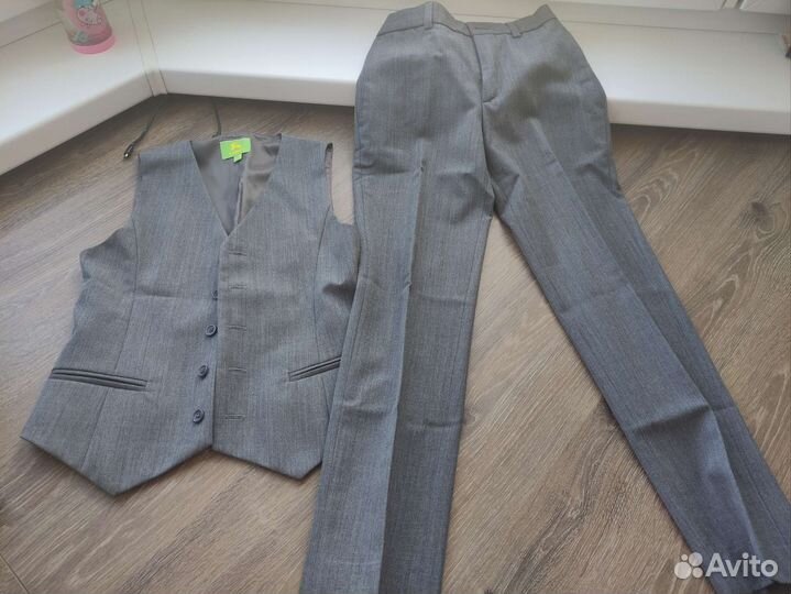 Школьный костюм