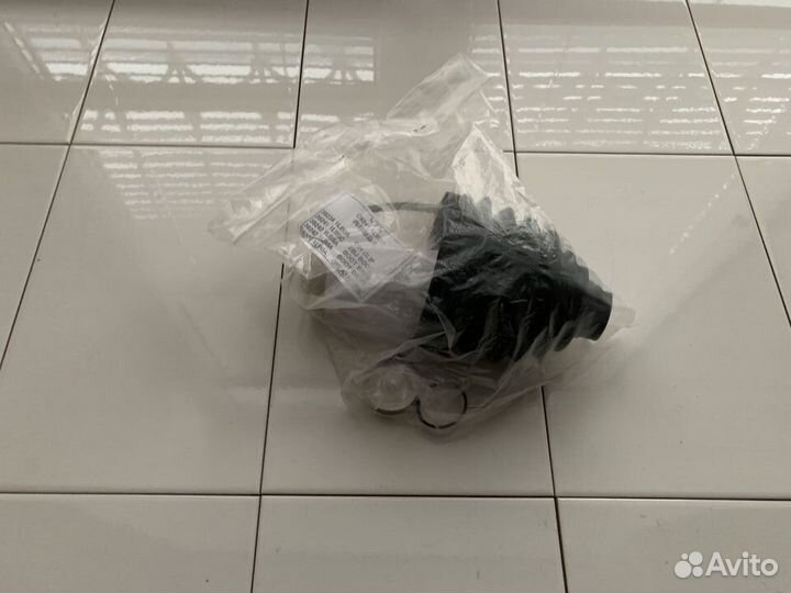 Пыльник шруса Nissan Patrol Y62 2010-2014 Оригинал